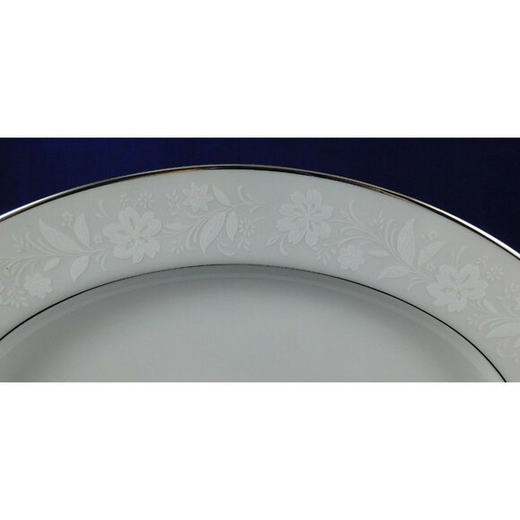 Noritake Ranier 11 3/4" White Embossed Floral Oval Serving Platter With Platinum - Picture 3 of 7